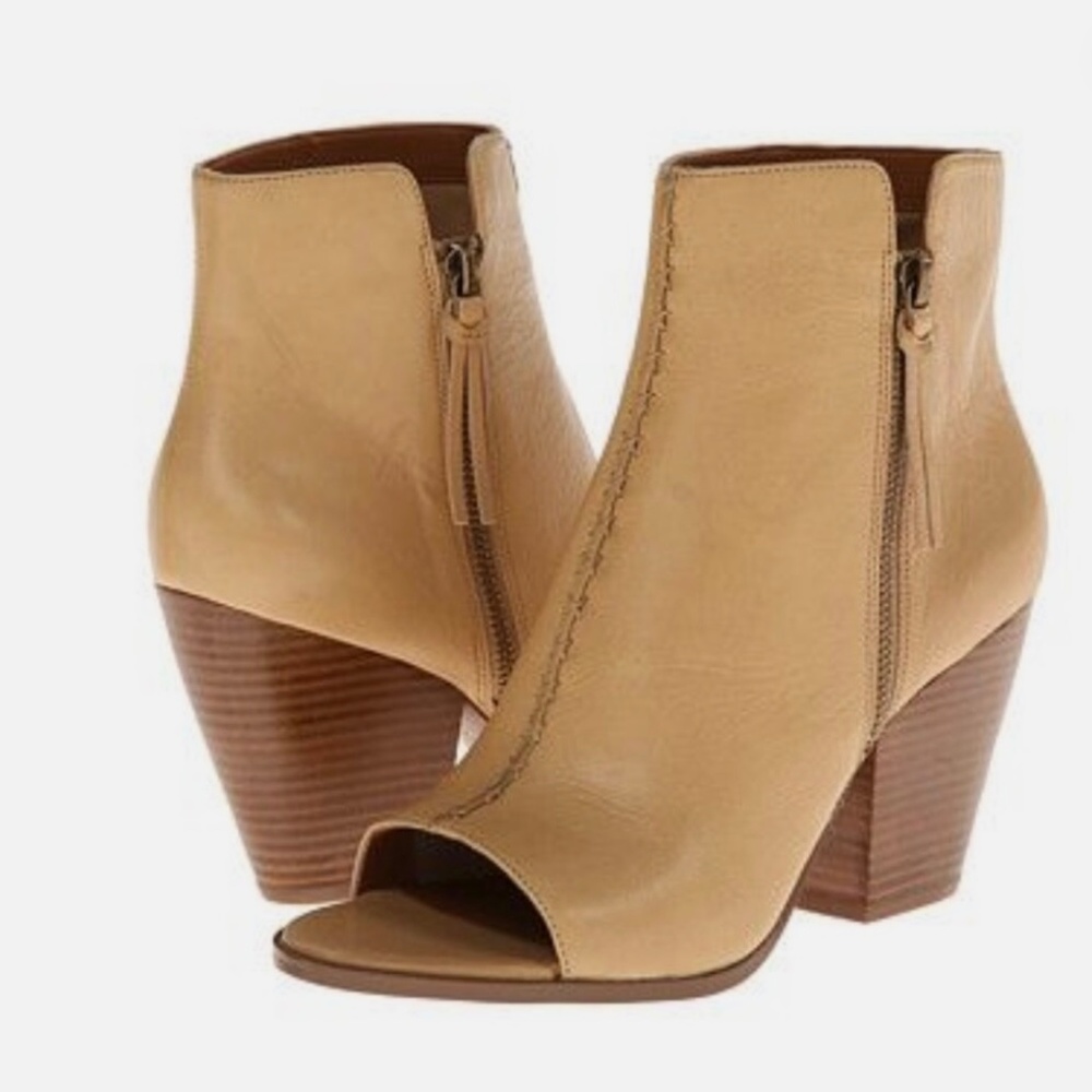Nine West herhart peep toe bootie size 11 New